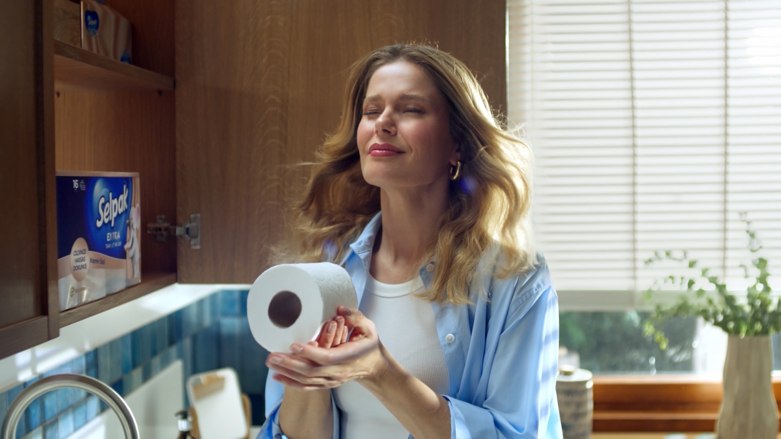 Selpak ve Burcu Biricik’ten Yumuşacık Reklam Filmi