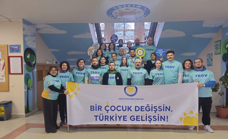 90. Büyük Atatürk Koşusu’nda TEGV ile adımlar geleceği aydınlatıyor