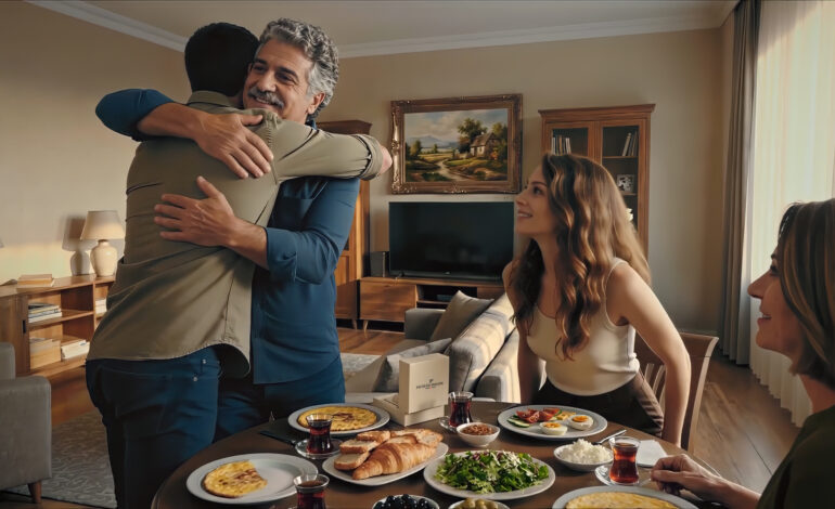 Saat&Saat, Babalar Günü’nü bu kez çocukluk anılarına dokunan bir reklam filmiyle kutluyor