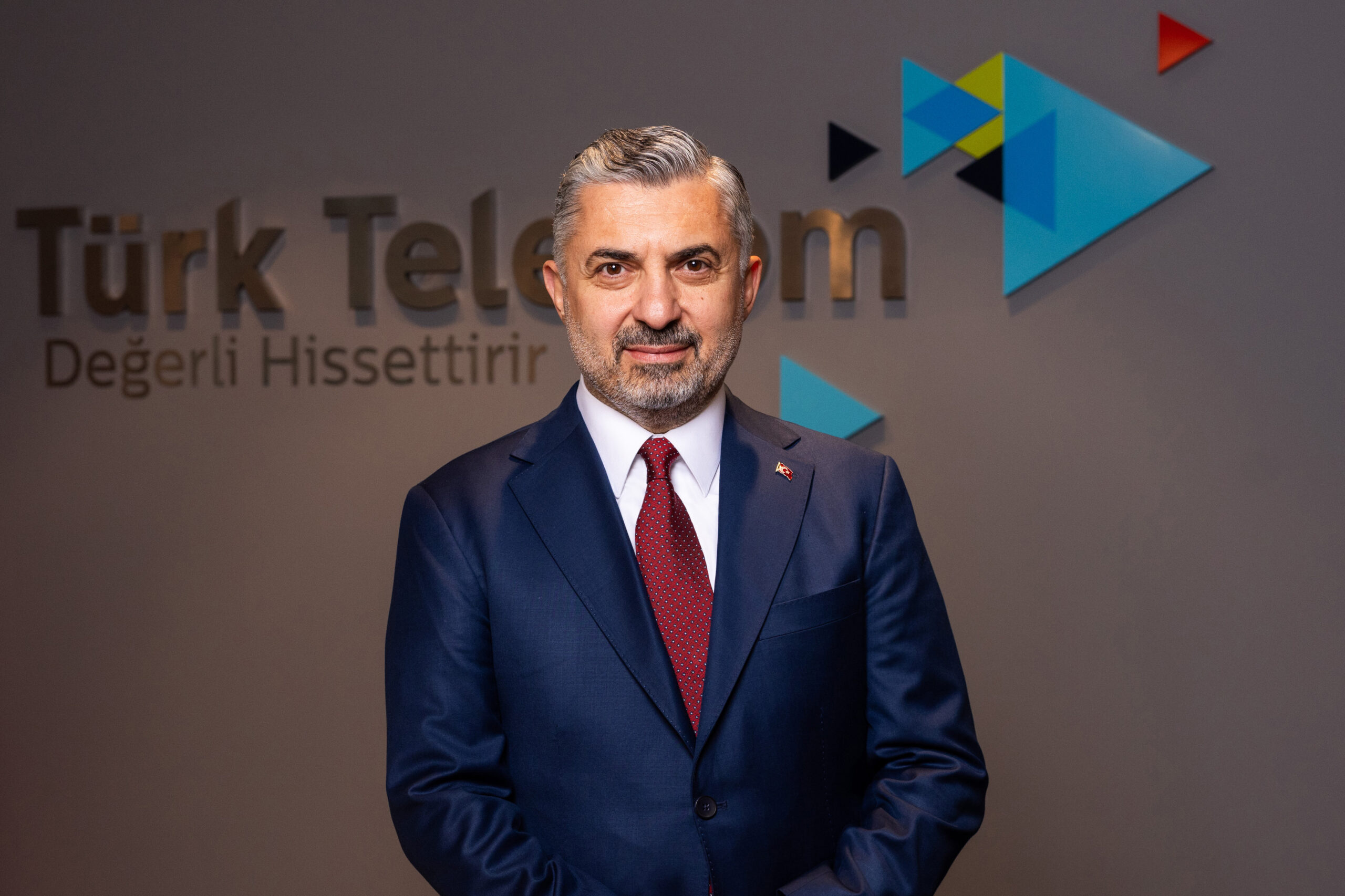 Türk Telekom güçlü yatırımları ile sürdürülebilir geleceğin tasarlanmasına küresel ölçekte katkı sunuyor