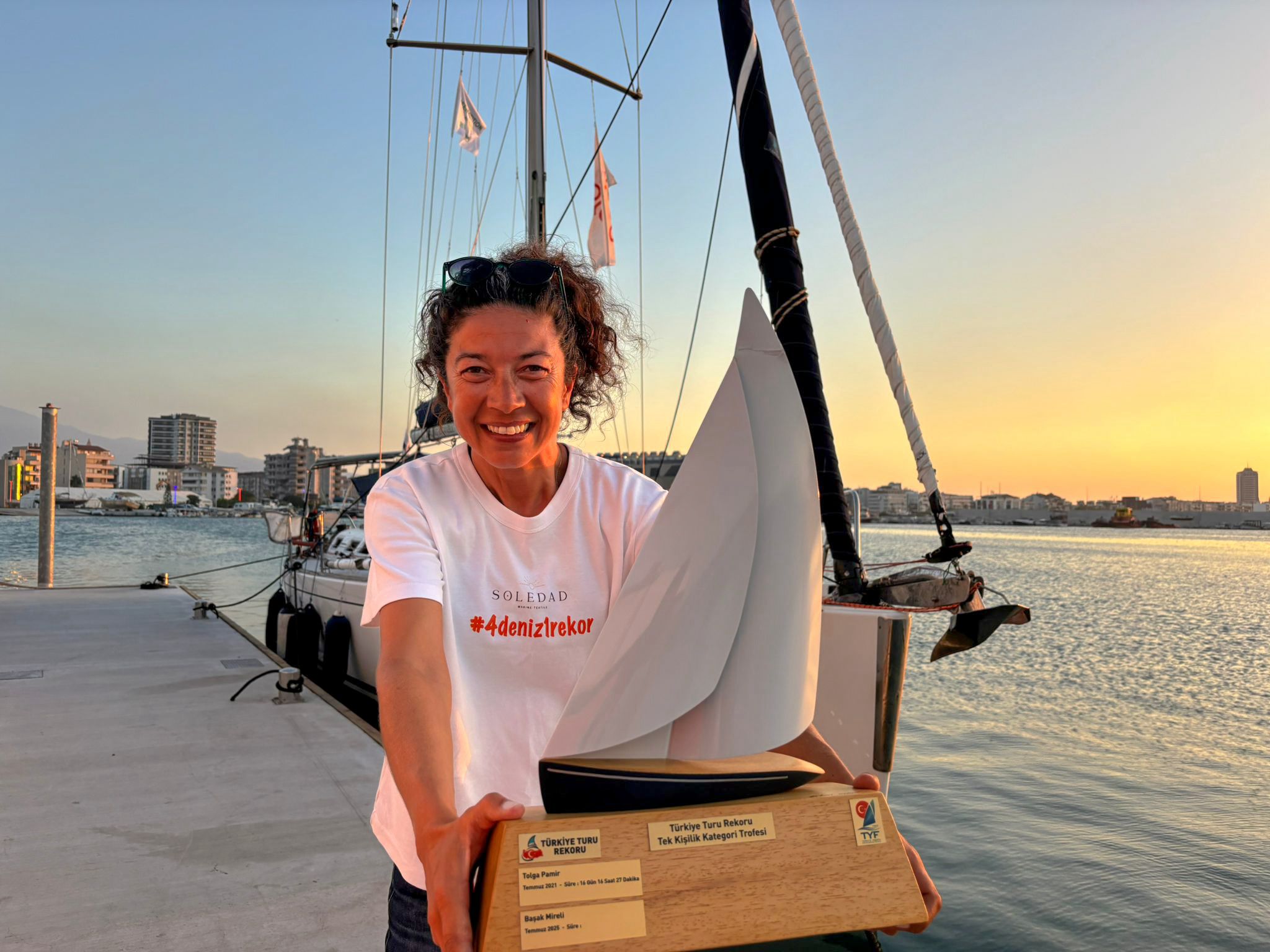 Rekor kıran Türk yelkenci Başak Mireli, Soledad Sailing Challenge’a liderlik etti